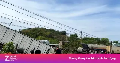 Xe bồn va chạm liên hoàn 2 xe tải trên Quốc lộ 14, một tài xế kẹt cứng