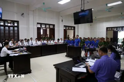 Xét xử Bùi Đình Khánh cùng các đồng phạm về nhiều tội danh
