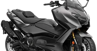 Yamaha TMax Tech Max 2026 ra mắt: ABS vào cua, đèn LED mới, giá hơn 500 triệu