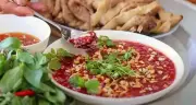 31 người nhập viện sau khi ăn tiết canh vịt ở Hưng Yên