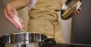 80% bệnh mãn tính do phóng khoáng quá mức: 3 thứ nên 'keo kiệt' để sống lâu