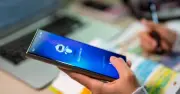 AI nịnh bợ gây nguy hiểm cho sức khỏe tâm thần người dùng