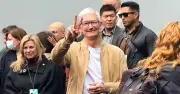 Apple bồi thường 250 triệu USD cho người dùng iPhone