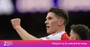 Arsenal thắng nhờ VAR gây tranh cãi, tiến gần chức vô địch Premier League