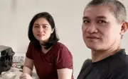 Bố mẹ Phương Oanh lại gây chú ý với món quà đặc biệt