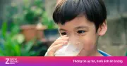 Bí quyết cho trẻ uống sữa hấp thu tốt: Chọn đúng loại, đúng thời điểm