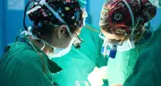 Bé sơ sinh 10 ngày tuổi thoát chết nhờ cắt bỏ khối u quái khổng lồ