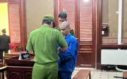Bị từ chối cho thuốc lá, nam công nhân đâm tổ trưởng lãnh 10 năm tù