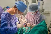 Bé trai 11 tuổi gặp tai nạn thương tâm khi chơi cùng anh trai