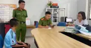 Bé trai ở Nghệ An tố bị bố và mẹ kế bạo hành, cô họ đăng clip cầu cứu