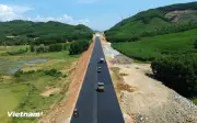Bộ trưởng Xây dựng: Khai thác đồng bộ cao tốc Bắc - Nam trước ngày 19/5 tới