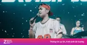 Bác sĩ gây sốt khi sang đô để cho bệnh nhân: 'Tôi lên bar làm MC'