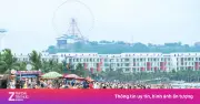 Bãi Cháy vẫn đông nghịt người tắm biển ngày cuối nghỉ lễ