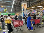 Bùng nổ sức mua tại siêu thị, trung tâm thương mại TP.HCM dịp lễ 30/4