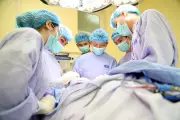 Bệnh viện K phẫu thuật cho nam thanh niên 16 tuổi ung thư da vỡ loét