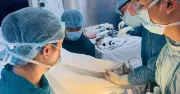 Bệnh viện Nguyễn Tri Phương lấy 'trứng rồng' kẹt hậu môn cho nam bệnh nhân