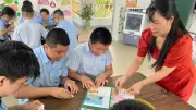 Cô giáo 20 năm gieo chữ bằng tình thương cho trẻ đặc biệt