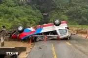 Cao Bằng: Mưa lớn cục bộ gây ngập lụt gần 200 nhà dân, một xe khách bị cuốn