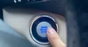 Cách bật điện trên ô tô nút Start/Stop không cần nổ máy