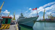 Chiến hạm Canada HMCS Charlottetown cập cảng Đà Nẵng, tăng cường hợp tác quốc phòng