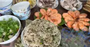 Chống thuê trọ: Dù được cho nhà đất vỡ òa khi biết lý do sau lần về đám giỗ