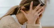 Cho mẹ chồng mượn vàng cưới, nàng dâu chết lặng khi xin lại bị đáp trả phũ phàng