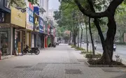 Cho thuê vỉa hè Hà Nội: Giải bài toán kinh tế hay hợp thức hóa lấn chiếm?