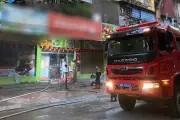 Cháy tại quầy thu ngân siêu thị trong khu tập thể ở Hà Nội, không có thương vong
