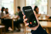 Cảnh báo thủ đoạn bán thực phẩm chức năng giả, thổi phồng công dụng lừa người cao tuổi