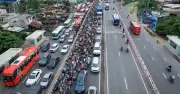 Cấp bách mở rộng quốc lộ 1 để giải quyết ùn tắc và tai nạn