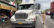 CSGT Rạch Chiếc xử lý 30 xe container dừng đỗ sai quy định