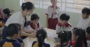 Dự án 'Cho em đến trường': Hành trình sẻ chia với học sinh nghèo miền Tây