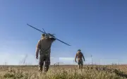 Estonia lo ngại drone Ukraine vi phạm không phận, kêu gọi kiểm soát chặt