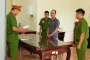 Ghen tuông, người đàn ông hành hung 'vợ hờ' tại quán cà phê ở Cần Thơ