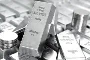 Giá bạc hôm nay 5/5/2026: Đồng loạt lao dốc, mất tới hơn 1,7 triệu đồng/kg