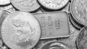 Giá bạc hôm nay 7/5: Tiếp đà tăng mạnh, thế giới vượt 77 USD/ounce