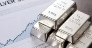 Giá bạc rung lắc mạnh, quỹ SLV đảo chiều mua ròng nhẹ