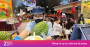 Giá sầu riêng chênh lệch: Siêu thị đắt đỏ, vỉa hè lao dốc