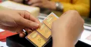 Giá vàng giảm sâu, người mua lỗ tới 9 triệu đồng/lượng sau nửa tháng