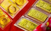 Giá vàng hôm nay 1/5: Tiếp đà tăng khi USD suy yếu