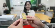 Giá vàng trong nước biến động trái chiều, thế giới giảm mạnh