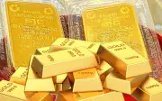 Giá vàng trong nước đảo chiều giảm mạnh, vàng thế giới lao dốc
