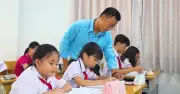 Giáo viên dạy miễn phí cuối tuần, xóa bỏ rào cản học thêm cho học trò nghèo