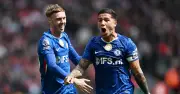 Gravenberch mở tỷ số, Liverpool hòa Chelsea 1-1