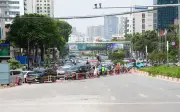 Hà Nội: Giao thông hỗn loạn ngày đầu rào chắn nút giao La Thành - Nguyễn Chí Thanh