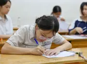 Hà Nội: Gần 400 thí sinh vắng, một trường hợp vi phạm quy chế thi môn Ngữ văn