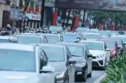 Hà Nội: Người dân trở lại nhịp sống hối hả sau kỳ nghỉ lễ dài