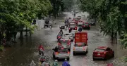 Hà Nội tiếp tục mưa to, nguy cơ ngập úng cục bộ nhiều tuyến phố