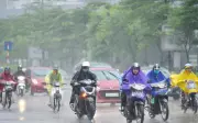 Hà Nội và miền Bắc đón mưa vàng giải nhiệt, kết thúc đợt nắng nóng như thiêu đốt