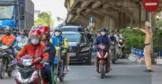 Hà Nội: Xe xăng chiếm ưu thế, đề xuất miễn phí xe buýt cho nhiều đối tượng
